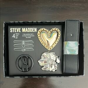 Steve Madden 4 Piece Gift Set